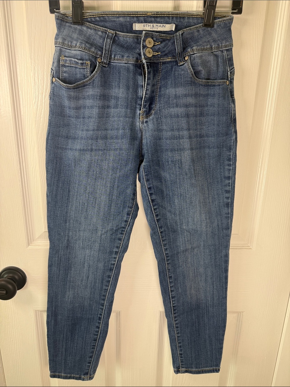 9th & Main Women's Blue High-Rise Skinny Jean Capri Size 4